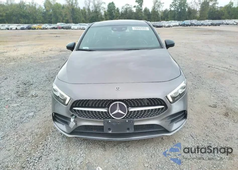 2019 Mercedes-Benz A 220 4Matic z USA, uszkodzony, nr VIN WDD3G4FB8KW002738
